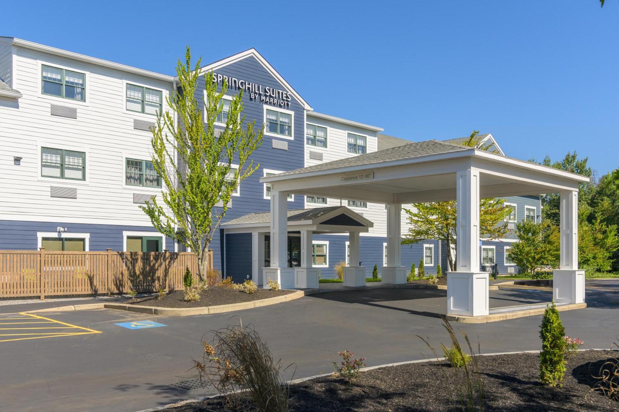 Springhill Suites By Marriott Freeport Brunswick Exterior photo